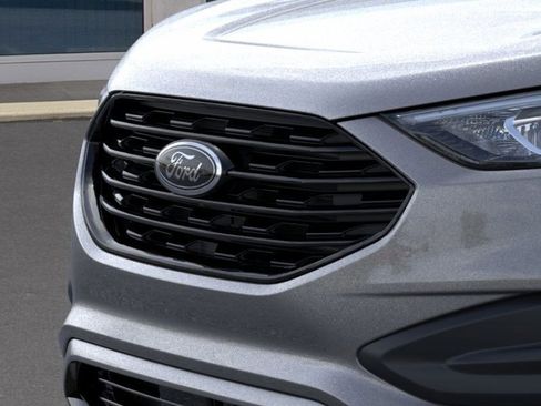 New 2024 Ford Edge SE w/ Black Appearance Package image 18