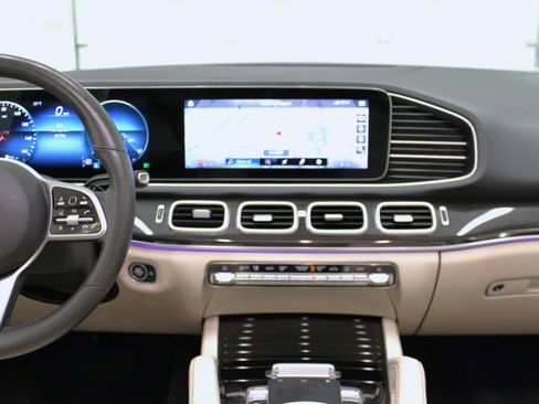 Used 2020 Mercedes-Benz GLE 350 w/ Premium Package image 53