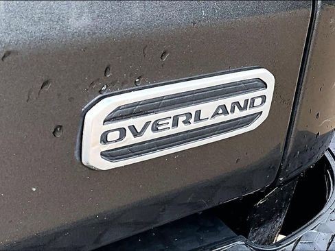 Used 2021 Jeep Gladiator Overland AWD/4WD image 10