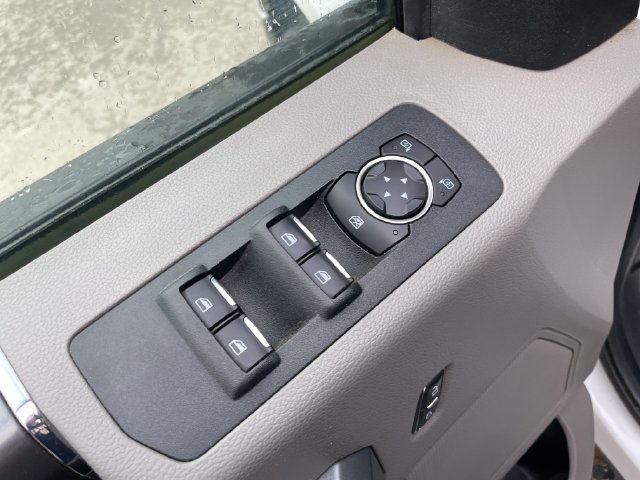 Used 2018 Ford F150 XLT w/ Equipment Group 302A Luxury AWD/4WD image 21