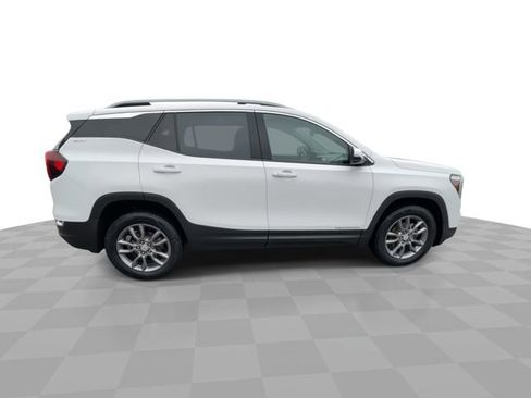 Certified 2023 GMC Terrain SLT w/ LPO, Floor Liner Package image 9