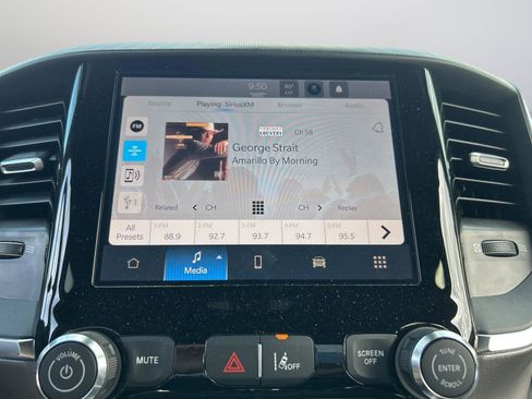 Certified 2025 RAM 1500 Big Horn image 19