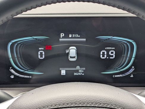 Used 2025 Kia Telluride S AWD/4WD image 19