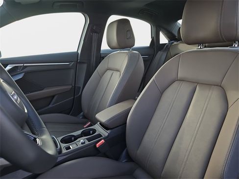 Used 2025 Audi A3 2.0T Premium image 17