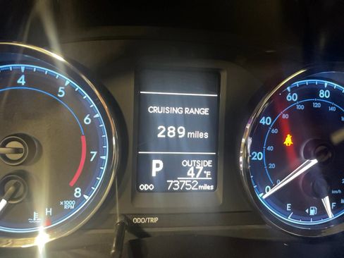 Used 2017 Toyota Corolla LE image 6