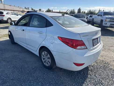 Used 2016 Hyundai Accent SE w/ Option Group 02 image 7