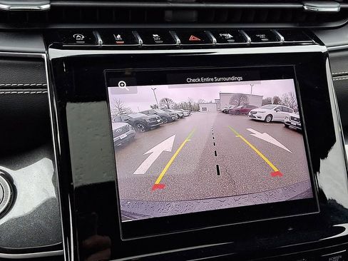 Used 2023 Jeep Grand Cherokee L Laredo image 21