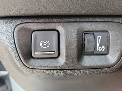 Used 2023 GMC Acadia SLT w/ Preferred Package AWD/4WD image 24