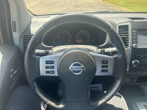 Used 2019 Nissan Frontier SV RWD image 17