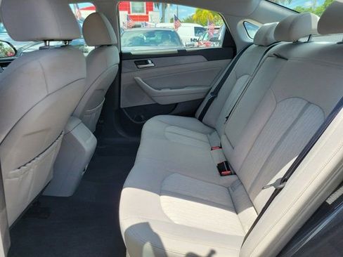 Used 2019 Hyundai Sonata SE FWD image 9