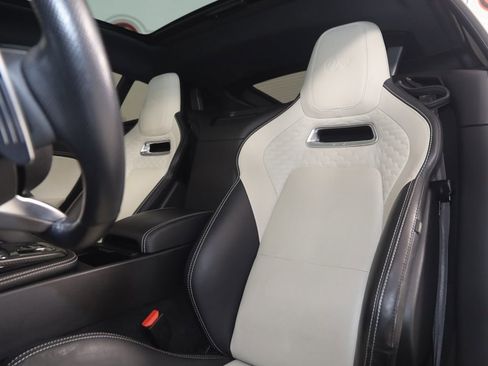 Used 2021 Jaguar F-TYPE R image 34