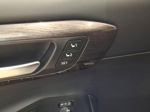 New 2026 Toyota Highlander Limited AWD/4WD image 11