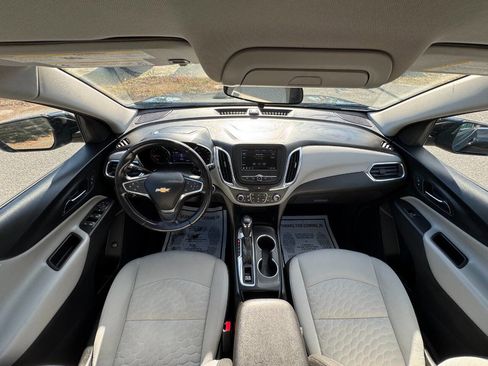 Used 2019 Chevrolet Equinox LT image 16