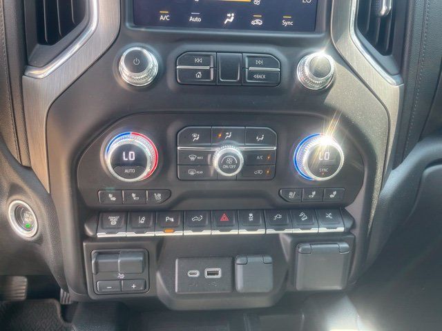 Used 2023 GMC Sierra 2500 Denali w/ Denali Ultimate Package AWD/4WD image 14