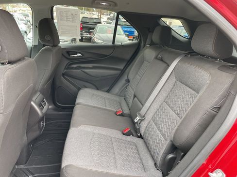 Used 2024 Chevrolet Equinox LT image 12