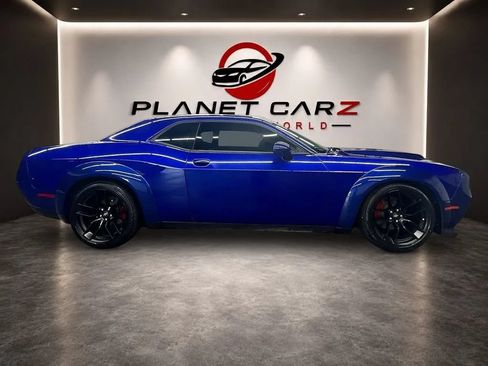Used 2022 Dodge Challenger GT w/ Plus Package RWD image 4