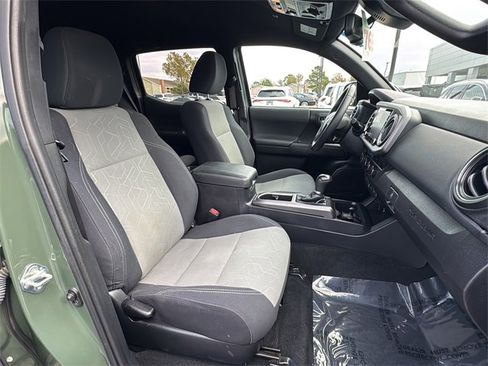 Used 2021 Toyota Tacoma TRD Off-Road image 26