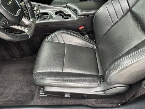 Used 2016 Dodge Challenger SRT Hellcat image 18