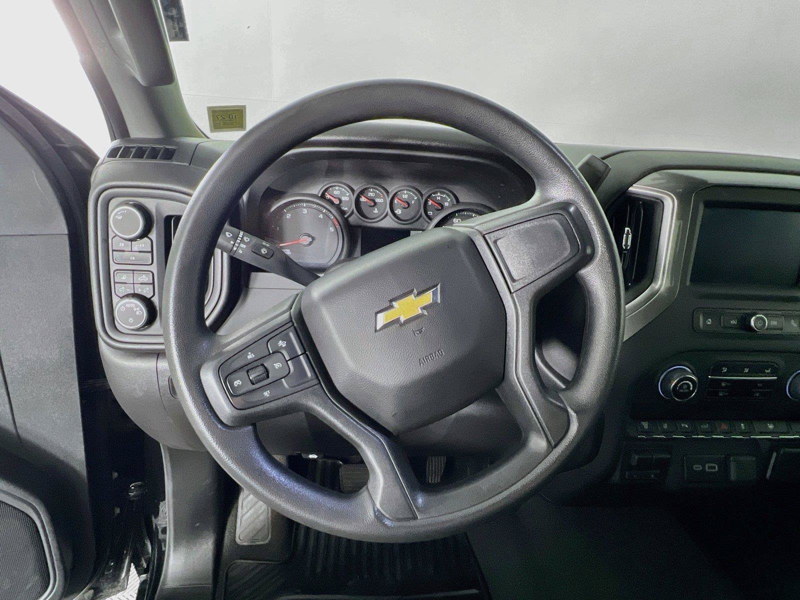 Used 2025 Chevrolet Silverado 2500 Custom w/ Custom Value Package AWD/4WD image 12