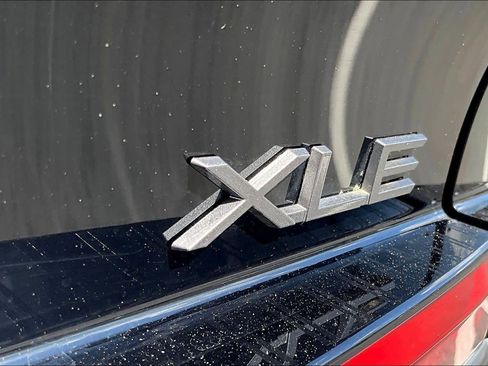 Used 2024 Toyota Prius XLE image 10