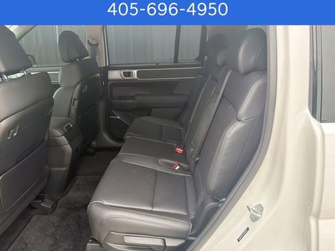 Used 2025 Hyundai Santa Fe Limited FWD image 18