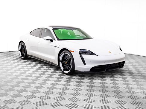 Used 2021 Porsche Taycan Turbo S image 6