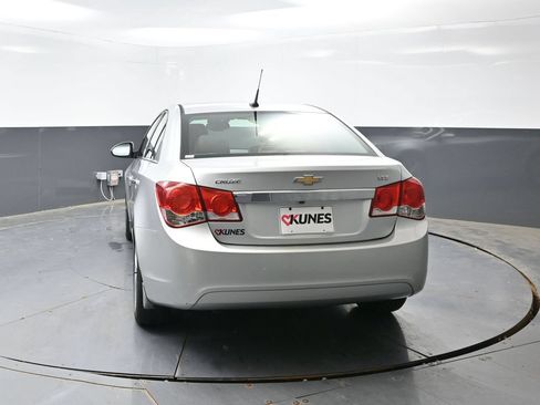 Used 2013 Chevrolet Cruze LTZ FWD image 11