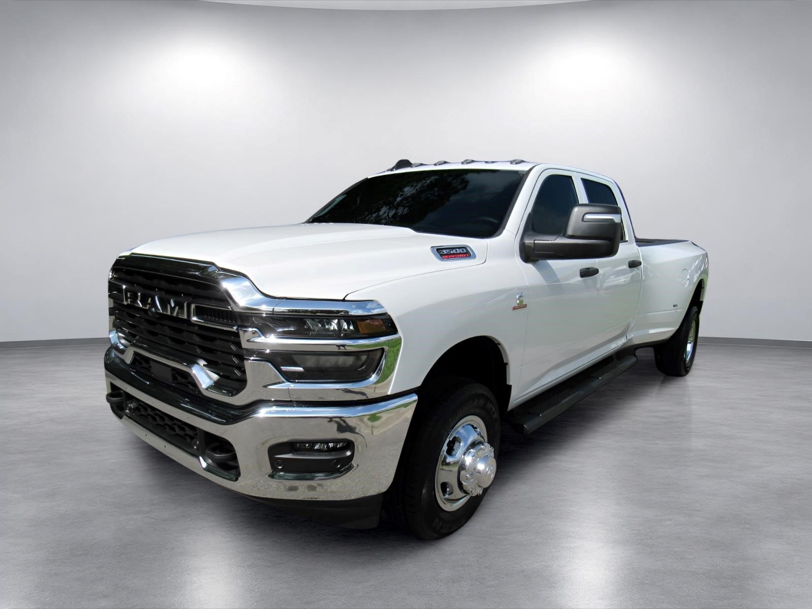 New 2026 RAM 3500 Tradesman AWD/4WD image 3