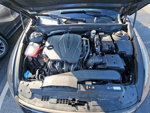 Used 2025 Hyundai Sonata SEL FWD image 16