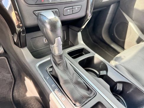 Certified 2017 Ford Escape Titanium FWD image 23