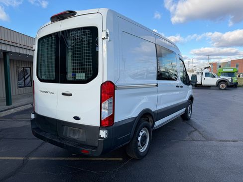 Used 2019 Ford Transit 250 130 Medium Roof image 3
