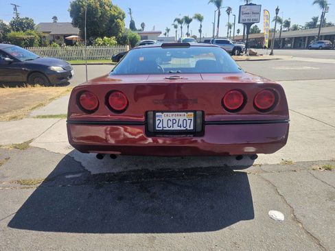 Used 1987 Chevrolet Corvette Coupe image 5