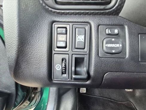 Used 2002 Toyota MR2 RWD image 22