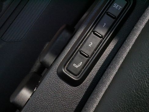 Certified 2023 Volkswagen ID.4 Pro S AWD/4WD image 30