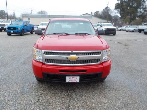 Used 2011 Chevrolet Silverado 1500 W/T image 9