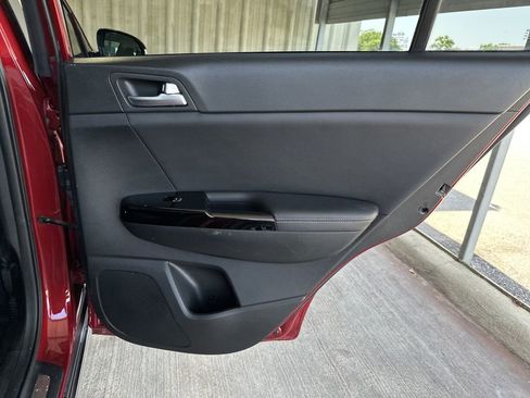 Used 2017 Kia Sportage SX FWD image 33