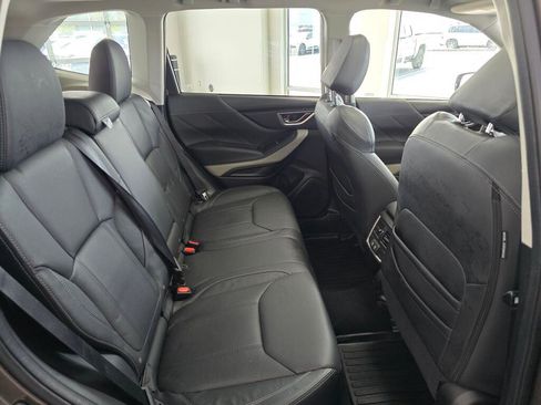 Used 2024 Subaru Forester Limited AWD/4WD image 42