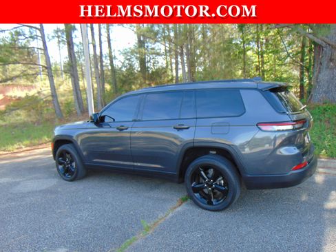 Certified 2024 Jeep Grand Cherokee L Altitude image 7