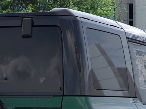 New 2025 Ford Bronco Badlands image 25