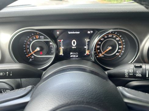 Used 2020 Jeep Wrangler Sport AWD/4WD image 13