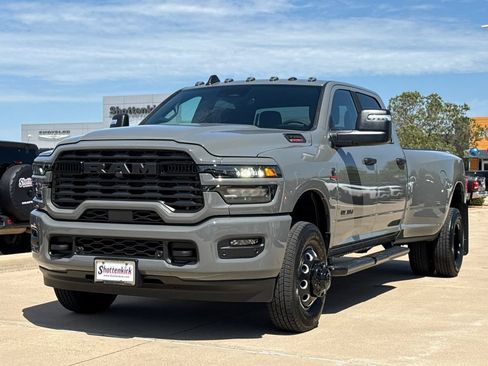 New 2026 RAM 3500 Lone Star AWD/4WD image 3