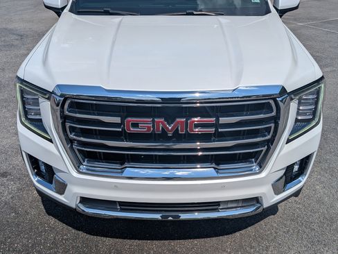 Used 2024 GMC Yukon SLT w/ SLT Premium Package RWD image 12
