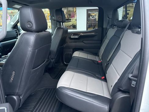 Used 2023 Chevrolet Silverado 1500 RST w/ Convenience Package II image 32