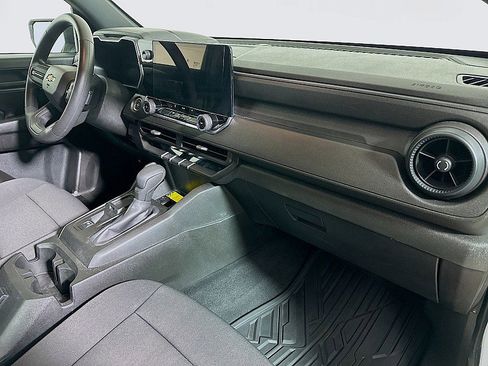 Used 2024 Chevrolet Colorado W/T image 28