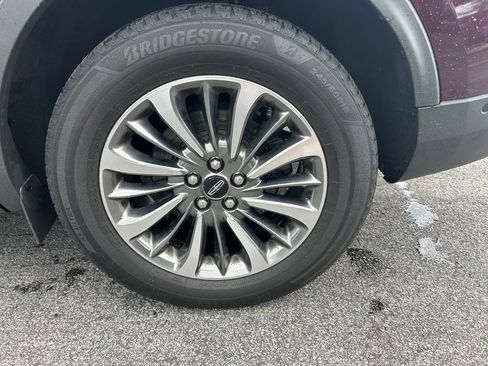 Used 2020 Lincoln Nautilus Reserve AWD/4WD image 28