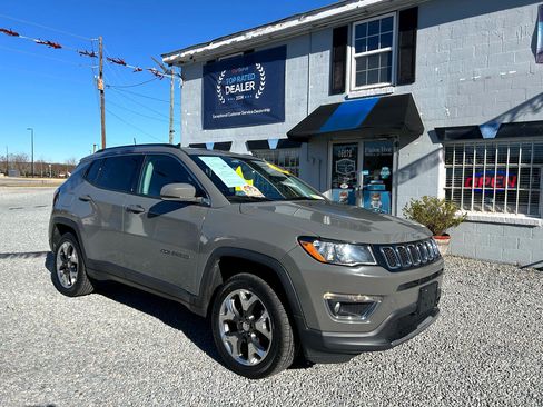 Used 2019 Jeep Compass Limited image 7