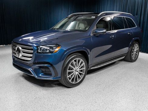 New 2026 Mercedes-Benz GLS 580 4MATIC image 1