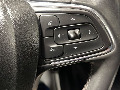 Used 2023 Buick Envision Essence w/ Sport Touring Package AWD/4WD image 7