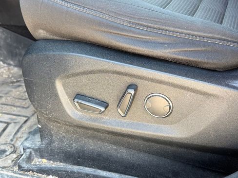 Used 2017 Ford Edge SEL AWD/4WD image 9