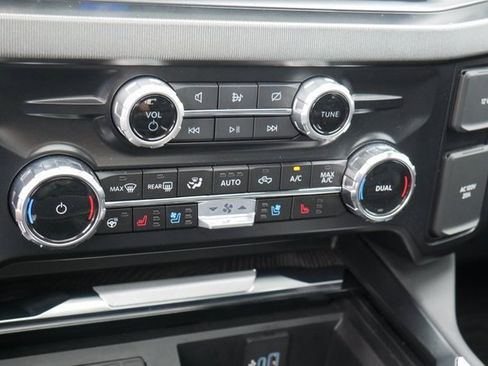 Used 2024 Ford F450 Platinum w/ FX4 Off-Road Package image 25